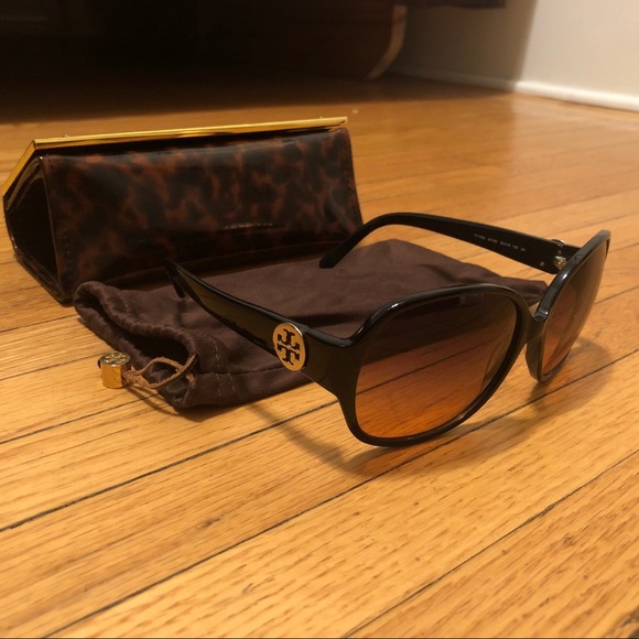 Dark brown Tory Burch sunglasses - Picture 1 of 3